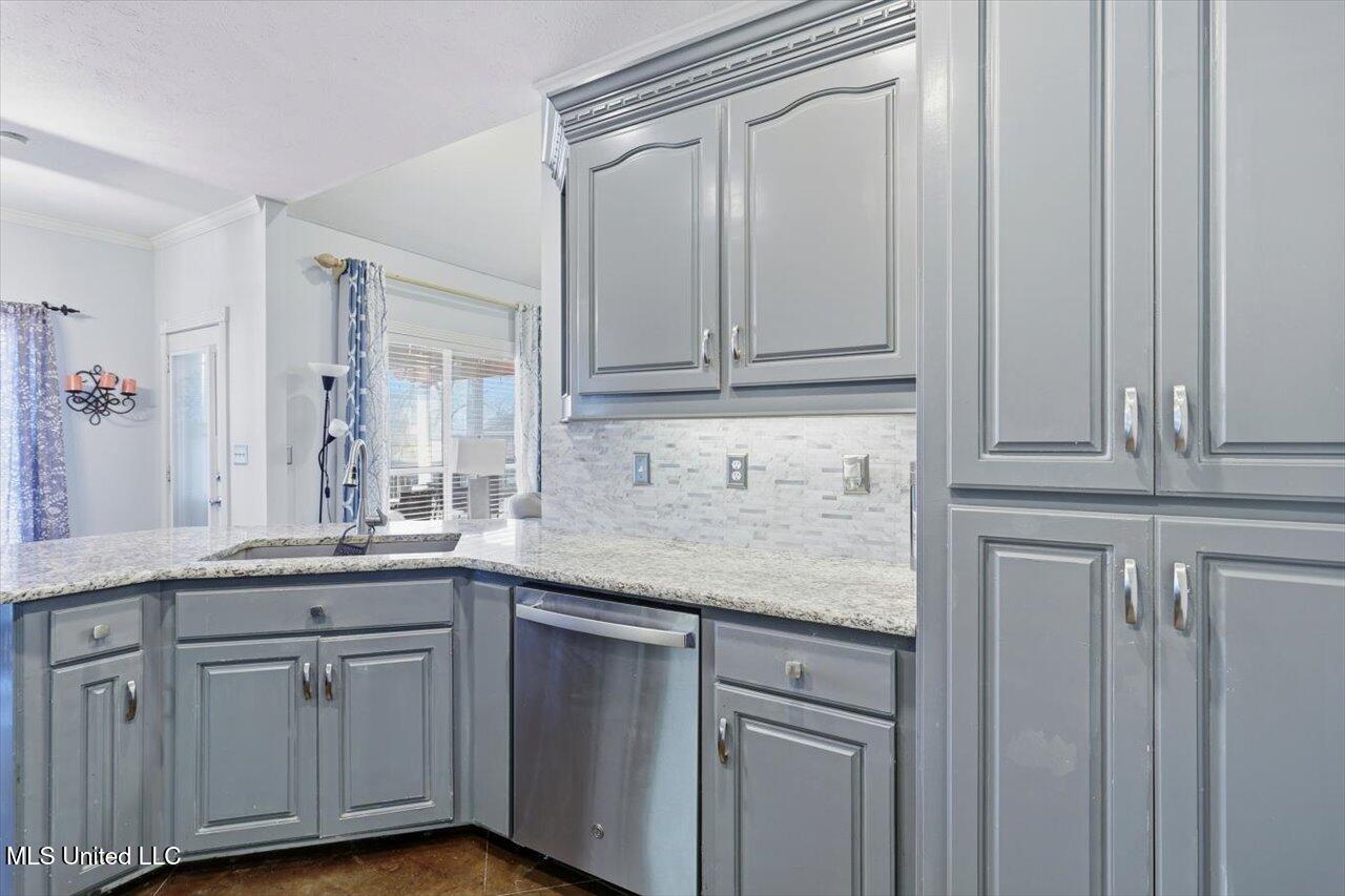 118 Pine Ridge Circle Brandon, MS 39047 - Photo 11 of 38 11-118 Pine Ridge Cir _ Home Tours MS