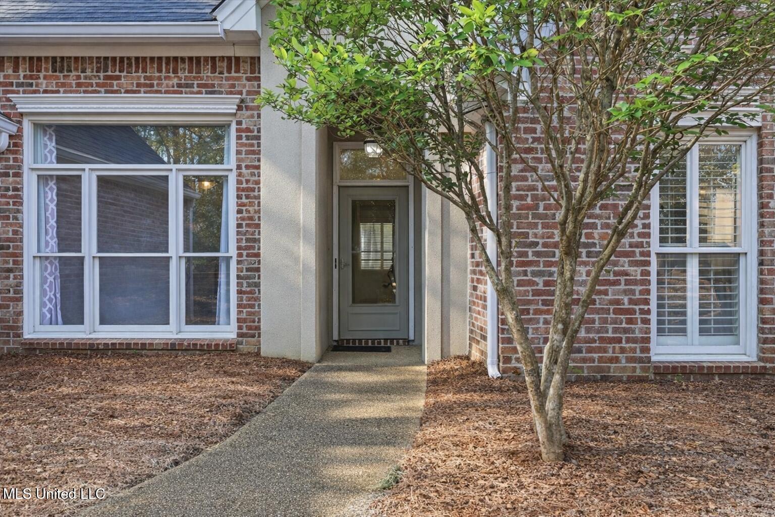 118 Pine Ridge Circle Brandon, MS 39047 - Photo 2 of 38 image1