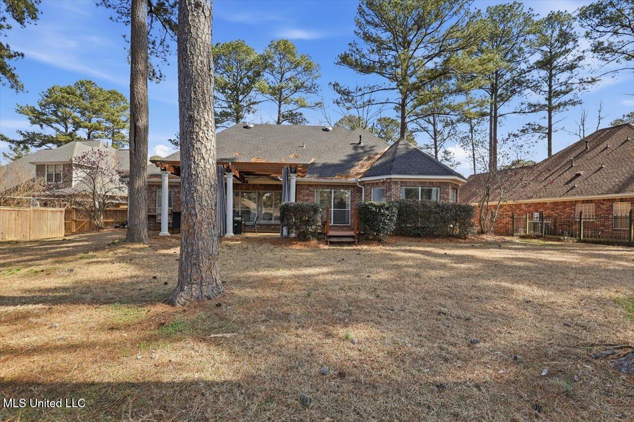 118 Pine Ridge Circle Brandon, MS 39047 - Photo 35 of 38 37-118 Pine Ridge Cir _ Home Tours MS