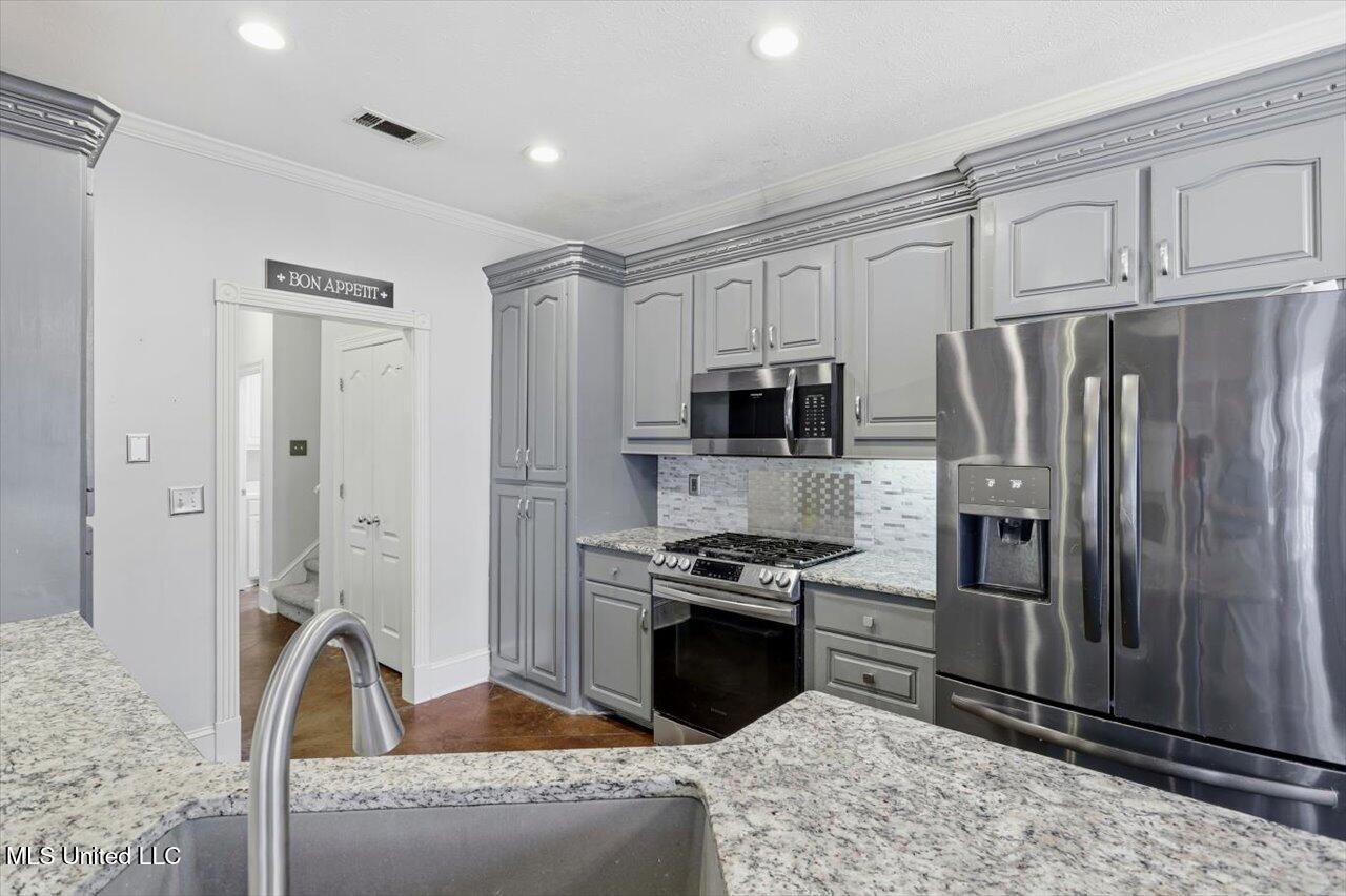 118 Pine Ridge Circle Brandon, MS 39047 - Photo 10 of 38 10-118 Pine Ridge Cir _ Home Tours MS