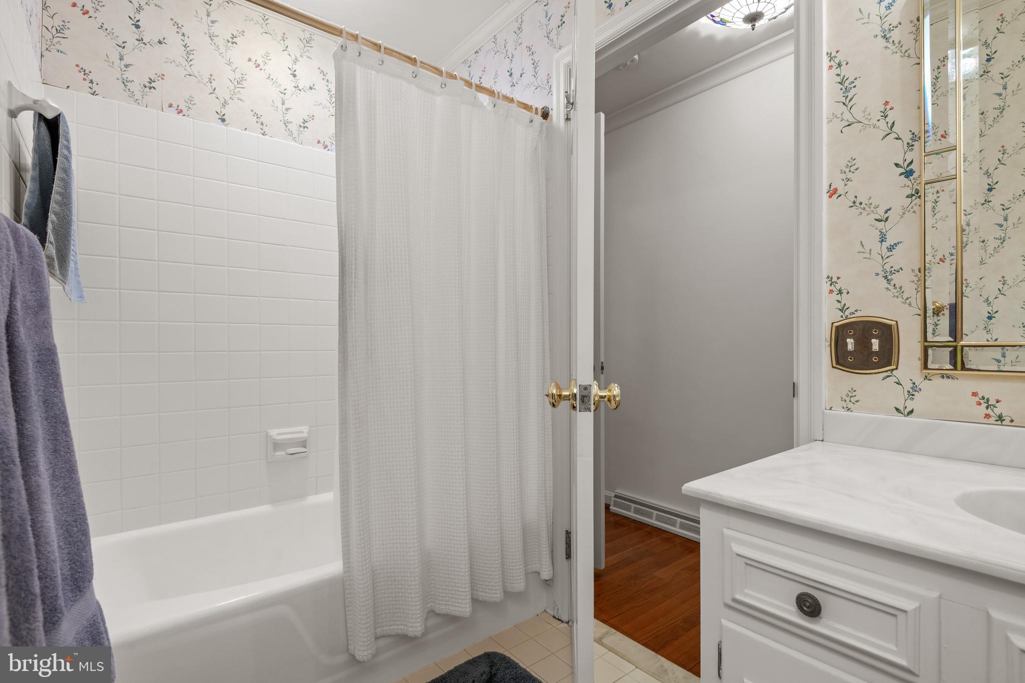 1515 Hillcrest Road Lancaster, PA 17603 - Photo 49 of 61 Primary Bedroom #2 Bathroom