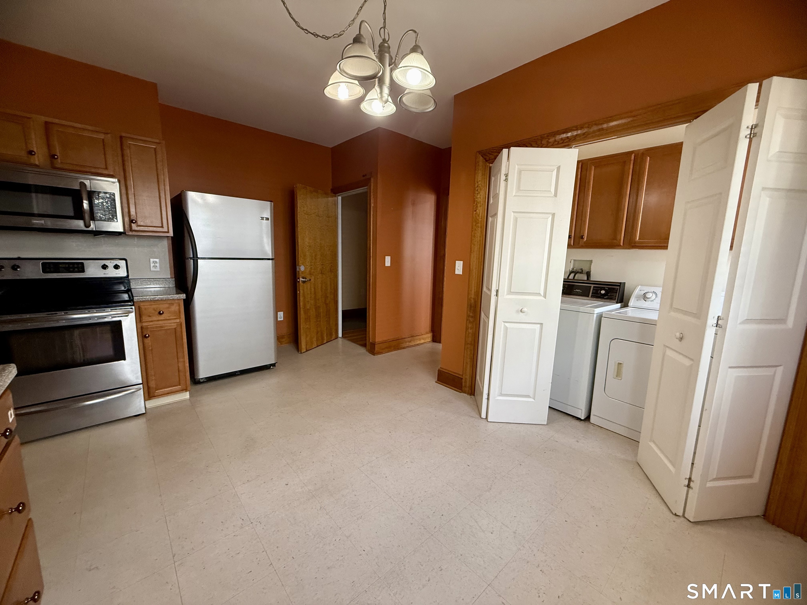 112 Belden Street, Unit 1W New Britain, CT 06051 - Photo 3 of 13