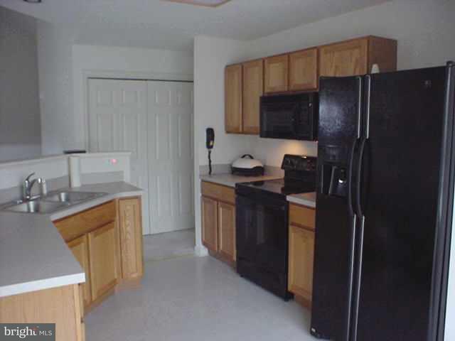 4541 Deer Path Road, Unit 305 Harrisburg, PA 17110 - Photo 3 of 5 Gallery Image 3