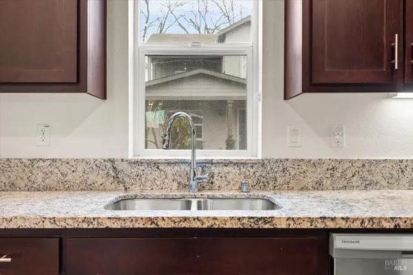 $689,000 | 309 Sejong Lane, Santa Rosa, CA 95403