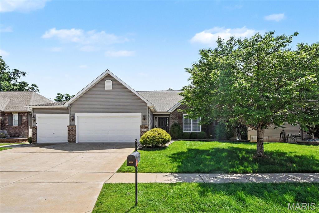1258 Spring Lilly Drive High Ridge, MO 63049 - Photo 2 of 70
