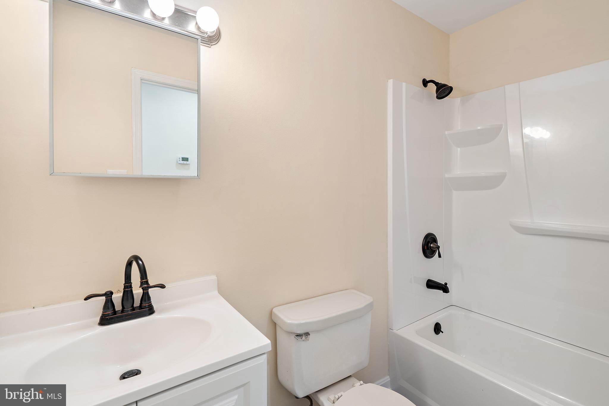 12238 Davis Road Remington, VA 22734 - Photo 14 of 26 Gallery Image 14