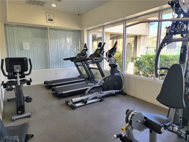 $1,375 | 5710 East Tropicana Avenue, Unit 2196, Las Vegas, NV 89122