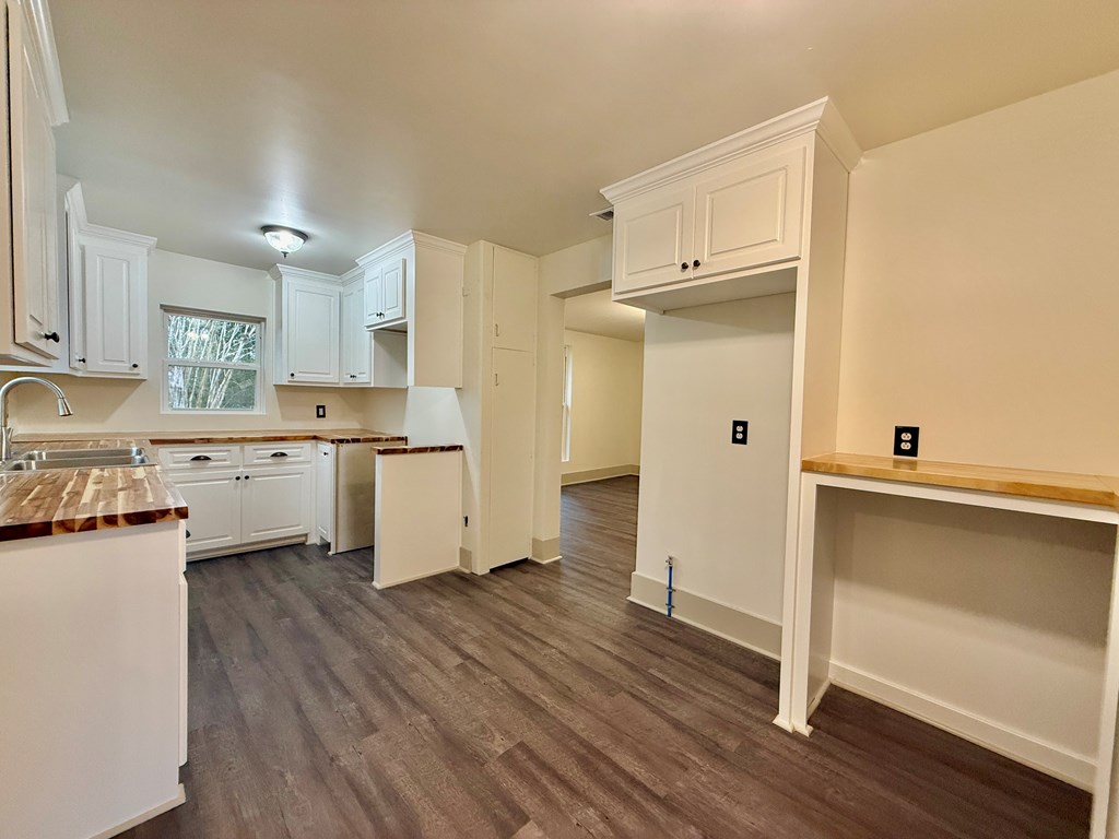 108 East High Avenue Geneva, AL 36340 - Photo 8 of 33