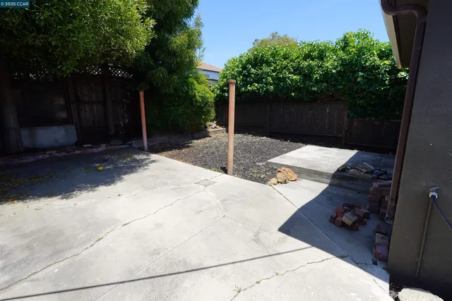 $715,000 | 2645 Maxwell Avenue, Oakland, CA 94619