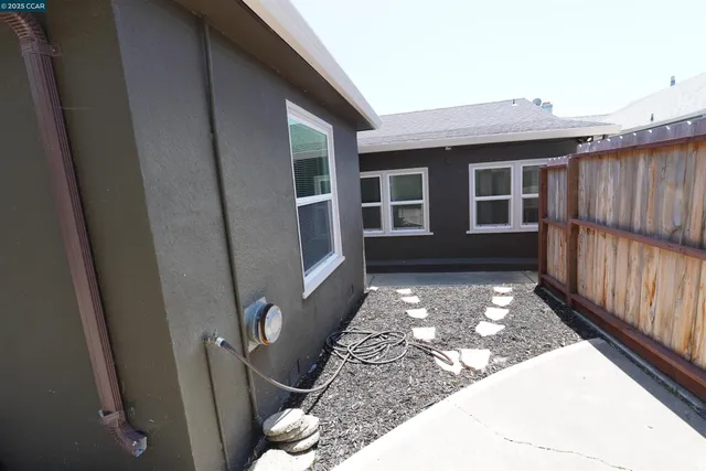 $715,000 | 2645 Maxwell Avenue, Oakland, CA 94619