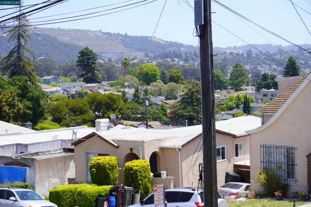 $715,000 | 2645 Maxwell Avenue, Oakland, CA 94619
