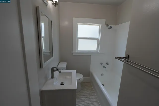 $715,000 | 2645 Maxwell Avenue, Oakland, CA 94619