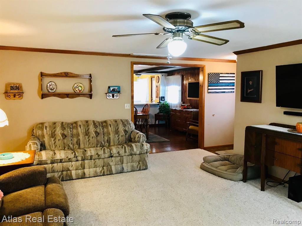 12091 Davison Road Davison, MI 48423 - Photo 11 of 28
