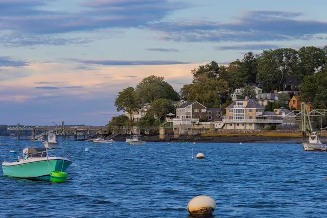 $3,399,000 | 89 Naugus Avenue, Marblehead, MA 01945