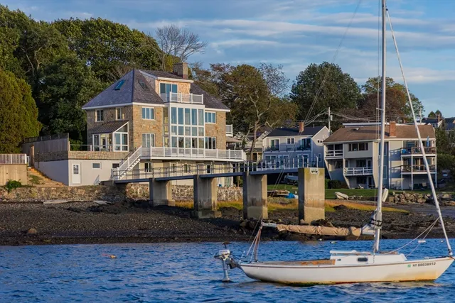 $3,399,000 | 89 Naugus Avenue, Marblehead, MA 01945