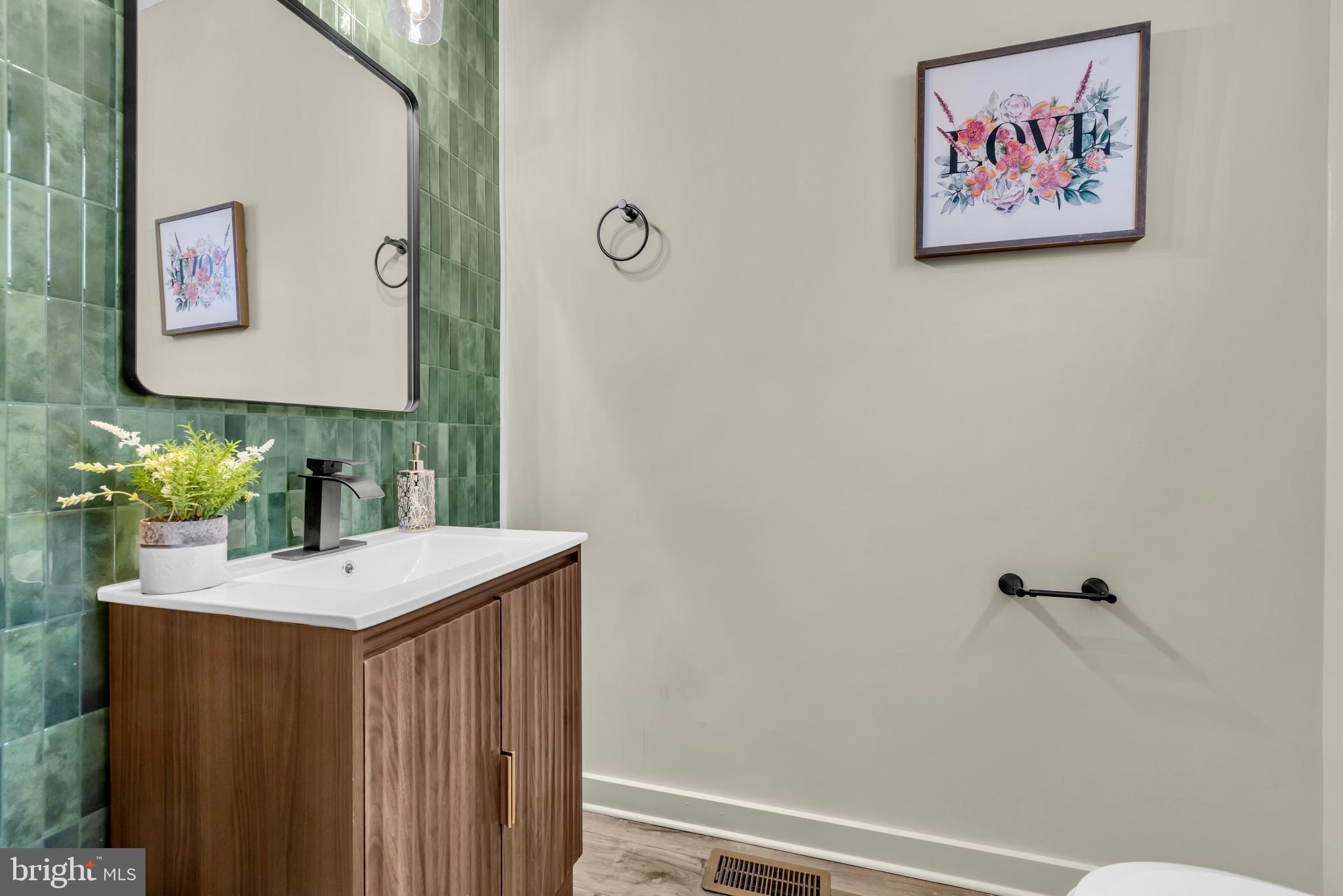 704 East 20th Street Baltimore, MD 21218 - Photo 27 of 53