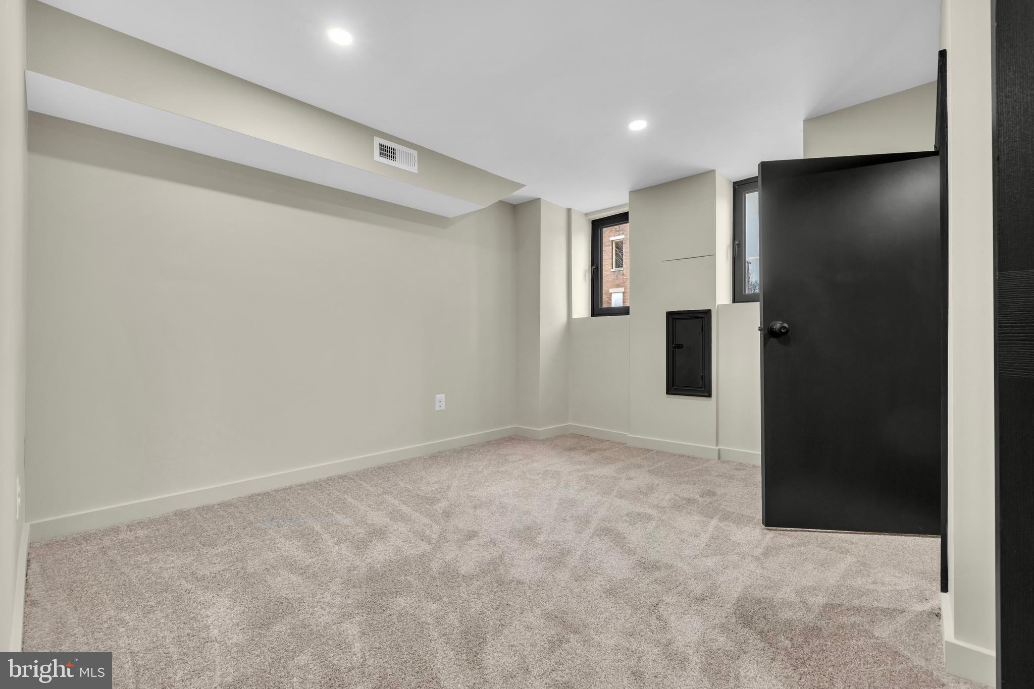 704 East 20th Street Baltimore, MD 21218 - Photo 41 of 53