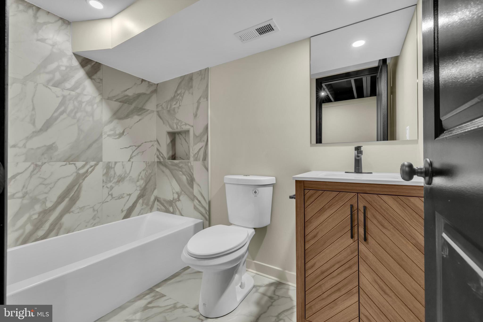 704 East 20th Street Baltimore, MD 21218 - Photo 43 of 53