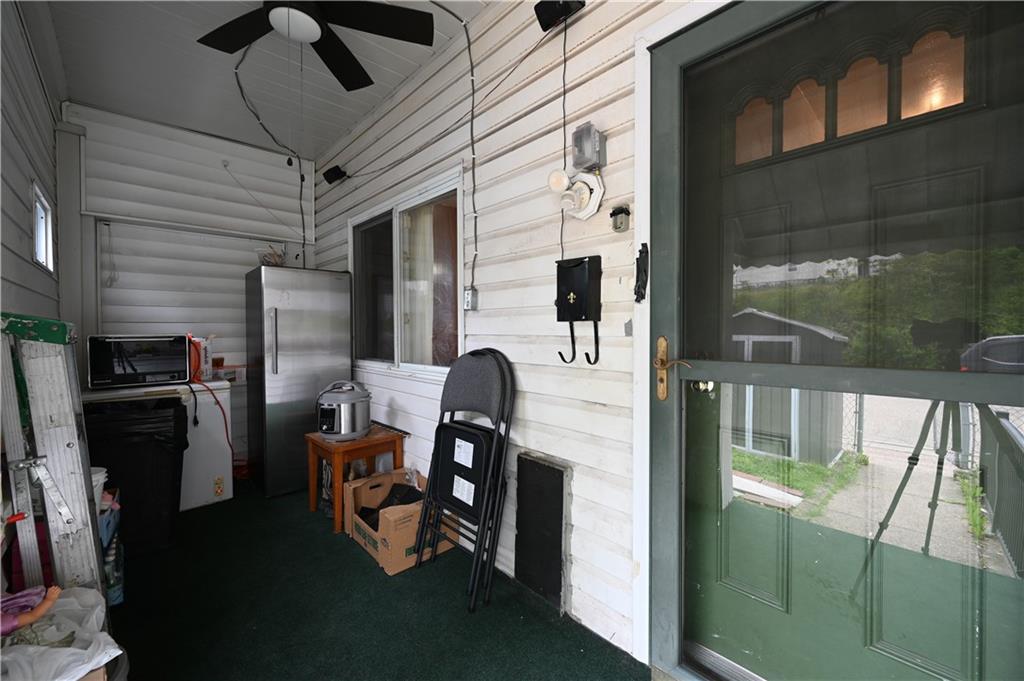 805 Railroad Street McKees Rocks, PA 15136 - Photo 4 of 27