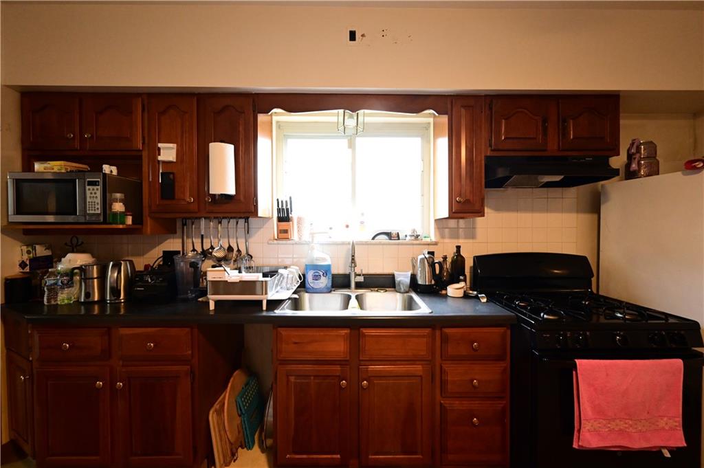 805 Railroad Street McKees Rocks, PA 15136 - Photo 8 of 27