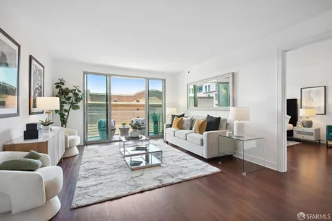 $979,000 | Brannan Street, San Francisco, CA 94107