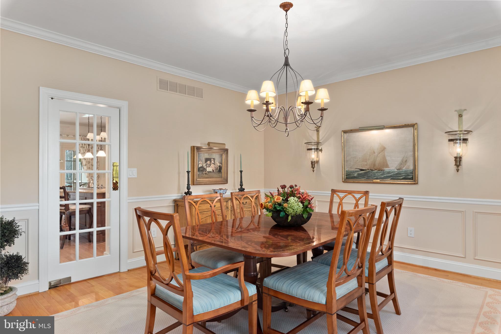 1595 Piscataway Road Crownsville, MD 21032 - Photo 13 of 74 Dining room with custom lighting