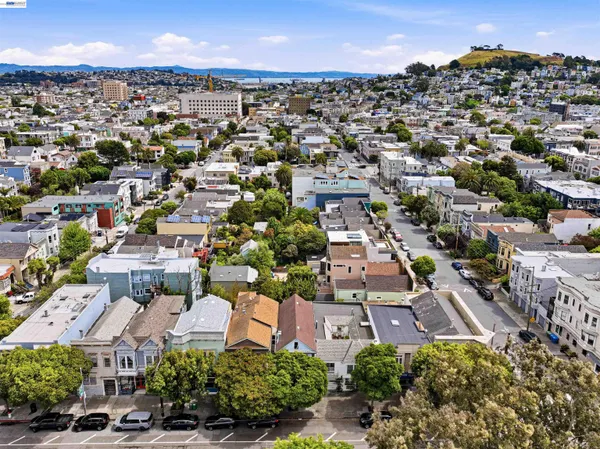 $1,175,000 | 1525 Church Street, San Francisco, CA 94131
