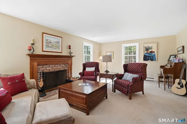 $559,900 | 96 Green Tree Lane, Somers, CT 06071