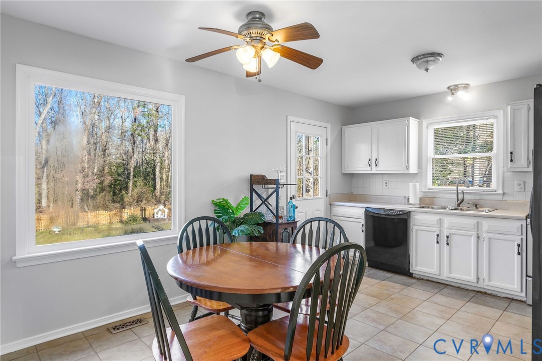 2917 Speeks Drive Midlothian, VA 23112 - Photo 8 of 28