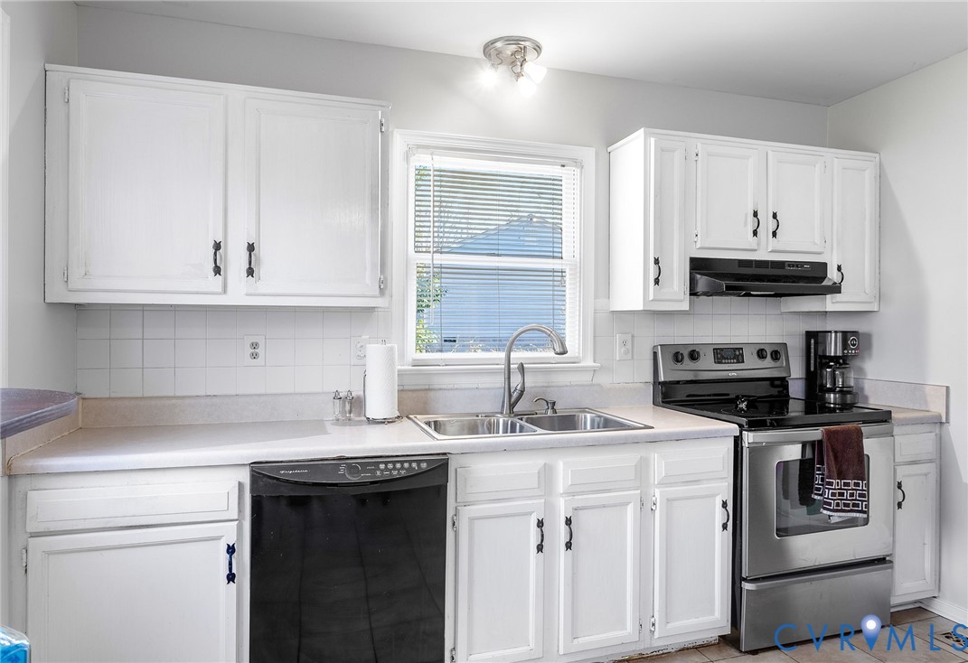 2917 Speeks Drive Midlothian, VA 23112 - Photo 9 of 28