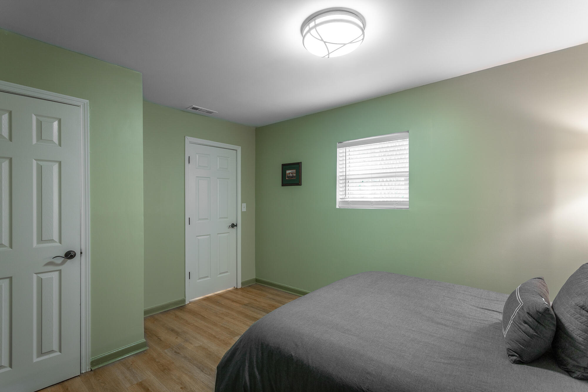 9056 Wooten Road Chattanooga, TN 37416 - Photo 38 of 49 9056 Wooten Road HD-40