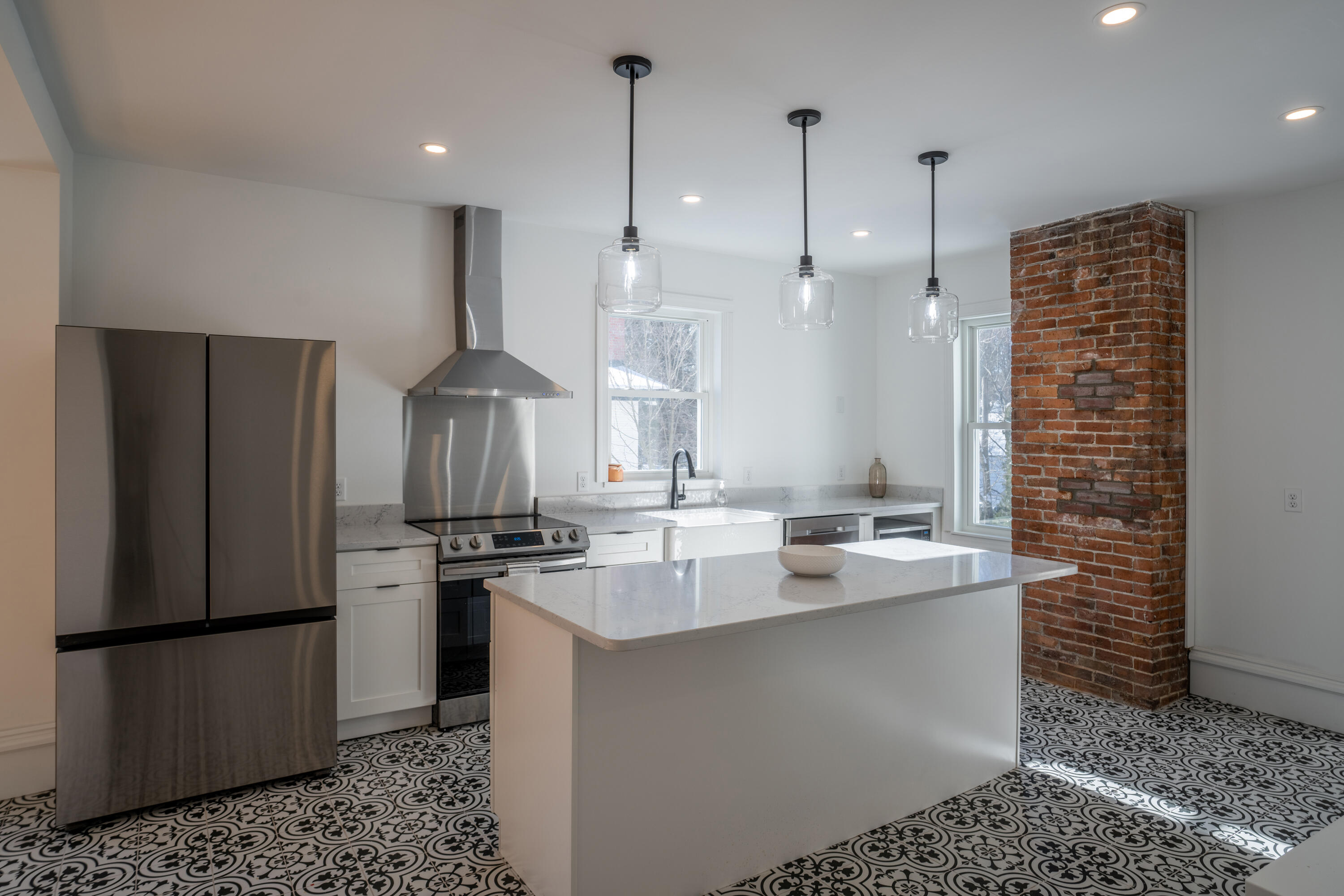 910 Washington Street Bath, ME 04530 - Photo 3 of 125 910 Washintgon Street Bath 019