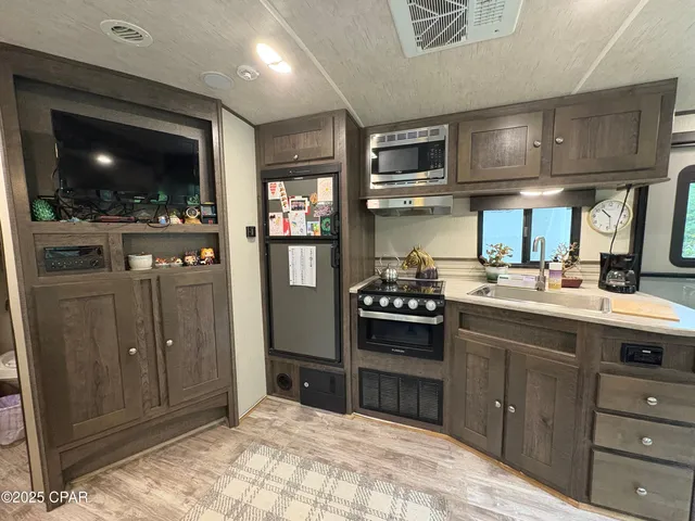 $549,900 | 20144 Northwest Whitewater Grade Road, Clarksville, FL 32430