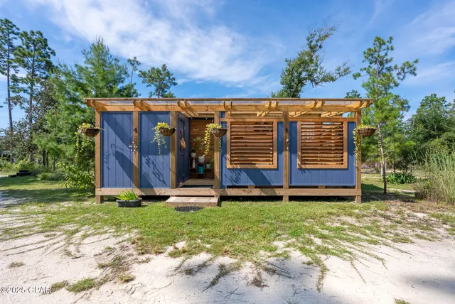 $549,900 | 20144 Northwest Whitewater Grade Road, Clarksville, FL 32430