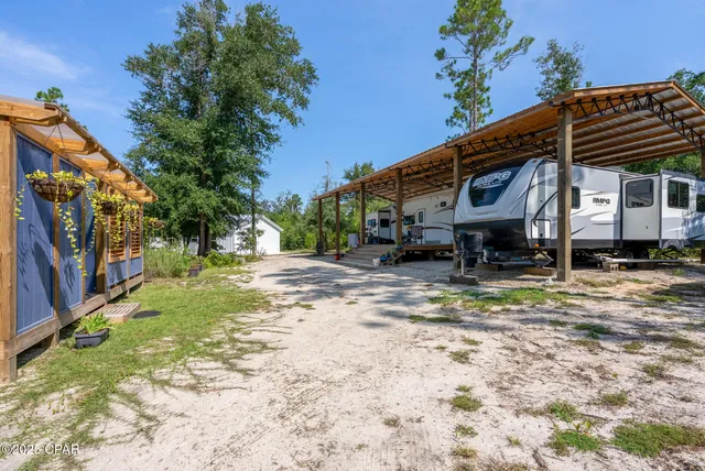 $549,900 | 20144 Northwest Whitewater Grade Road, Clarksville, FL 32430