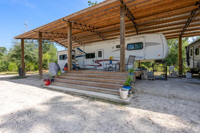 $549,900 | 20144 Northwest Whitewater Grade Road, Clarksville, FL 32430