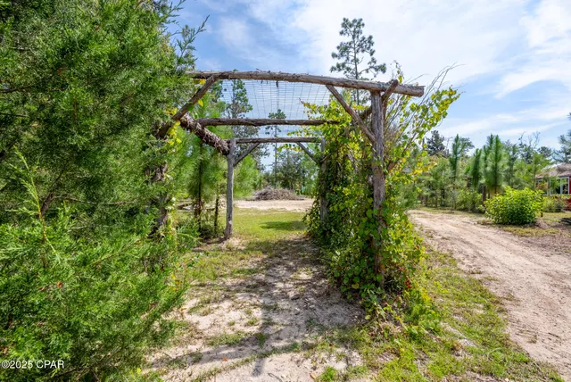 $549,900 | 20144 Northwest Whitewater Grade Road, Clarksville, FL 32430