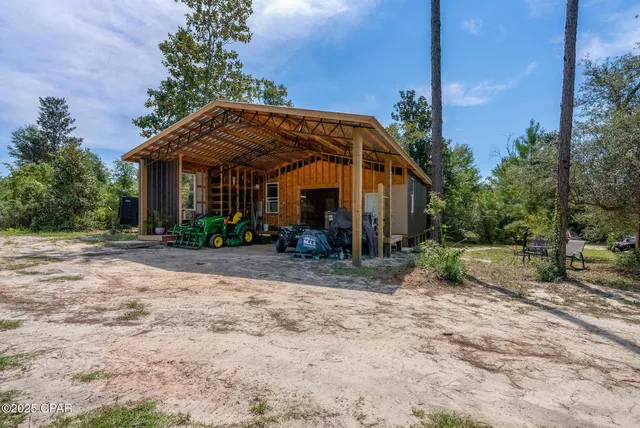 $549,900 | 20144 Northwest Whitewater Grade Road, Clarksville, FL 32430