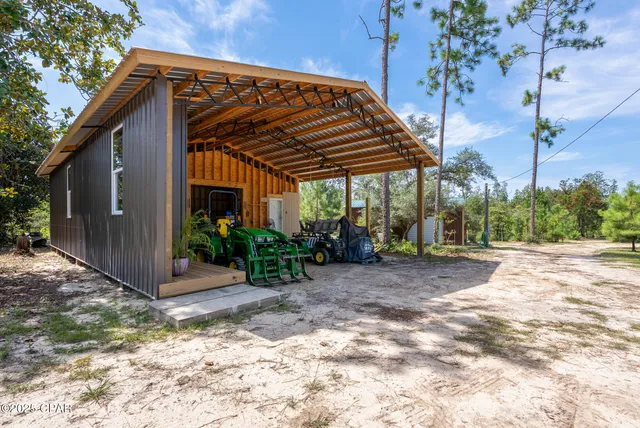 $549,900 | 20144 Northwest Whitewater Grade Road, Clarksville, FL 32430