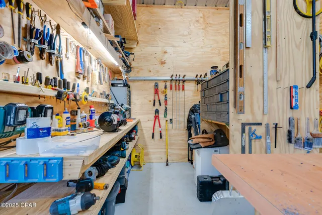 $549,900 | 20144 Northwest Whitewater Grade Road, Clarksville, FL 32430