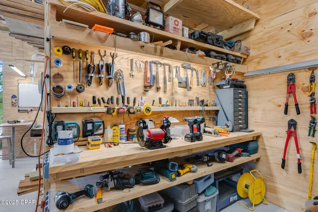 $549,900 | 20144 Northwest Whitewater Grade Road, Clarksville, FL 32430