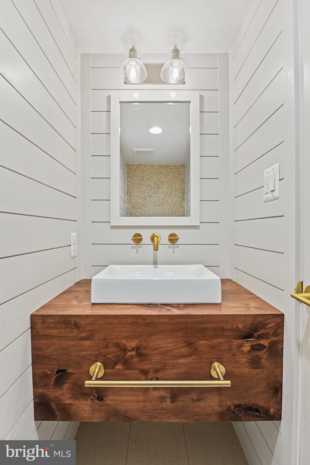 2314 Wheystone Court Vienna, VA 22182 - Photo 11 of 72