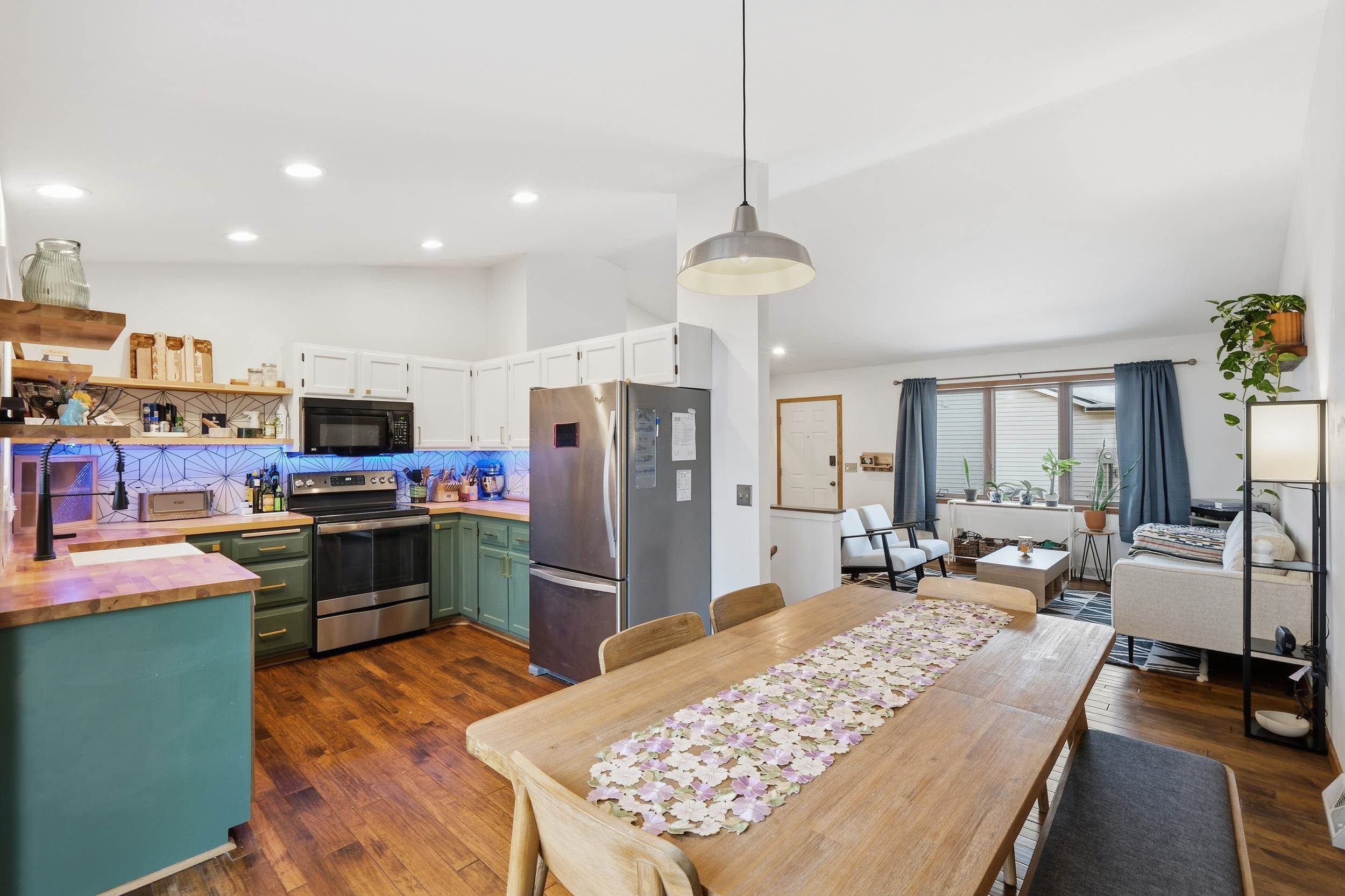 7402 West Valley Ridge Drive Madison, WI 53719 - Photo 3 of 35