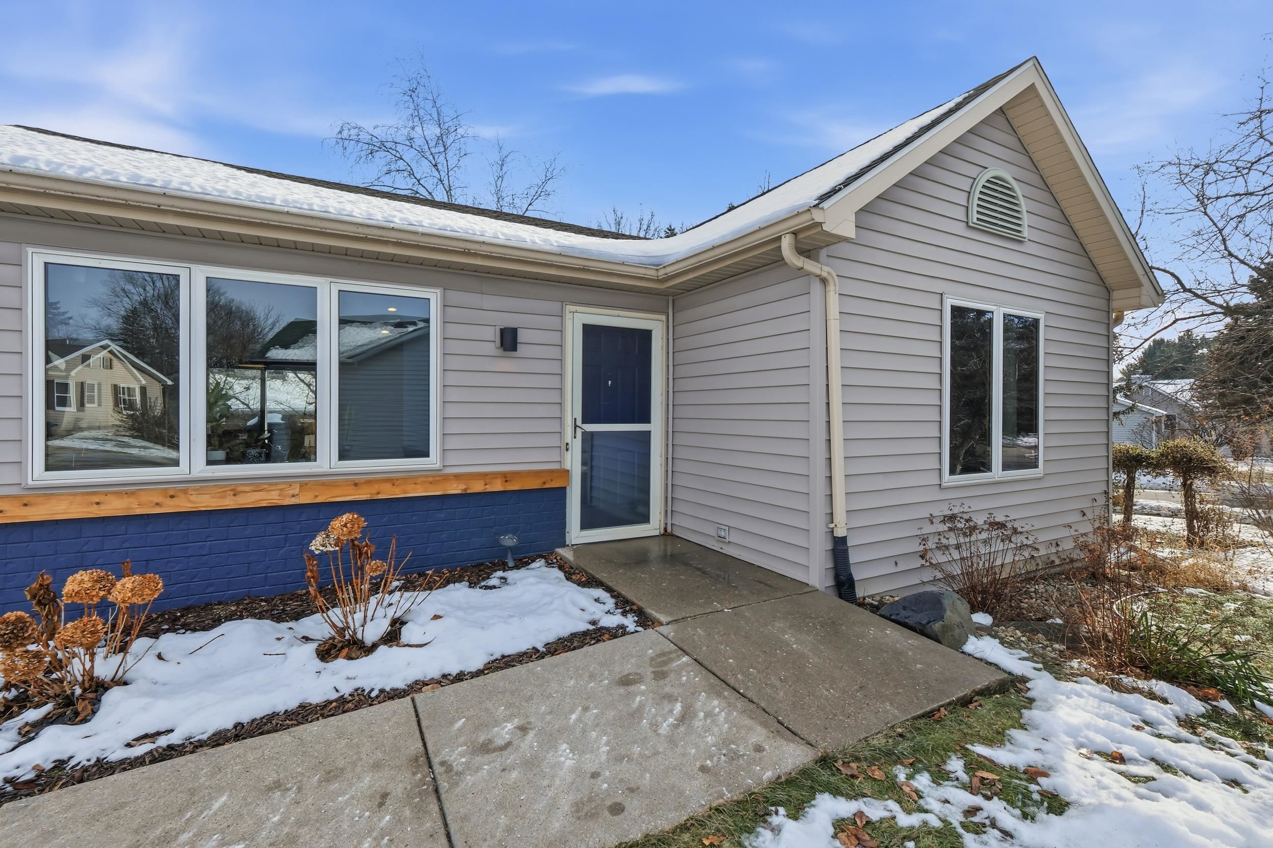 7402 West Valley Ridge Drive Madison, WI 53719 - Photo 5 of 35