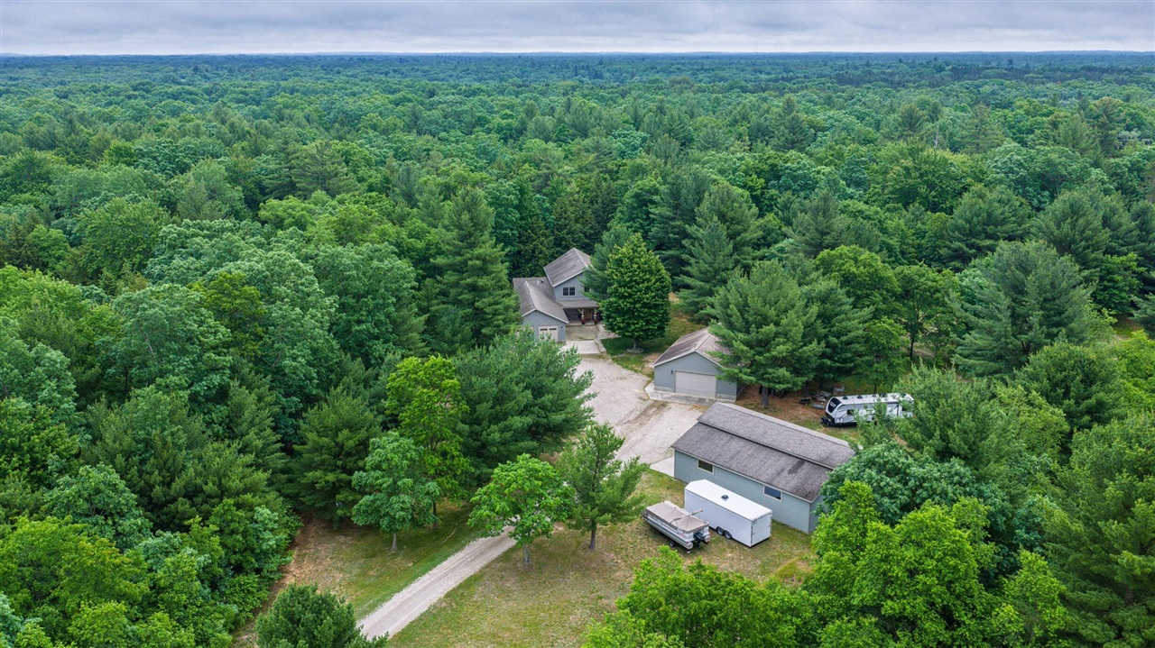 6068 South 142nd Avenue Rothbury, MI 49452 - Photo 6 of 45