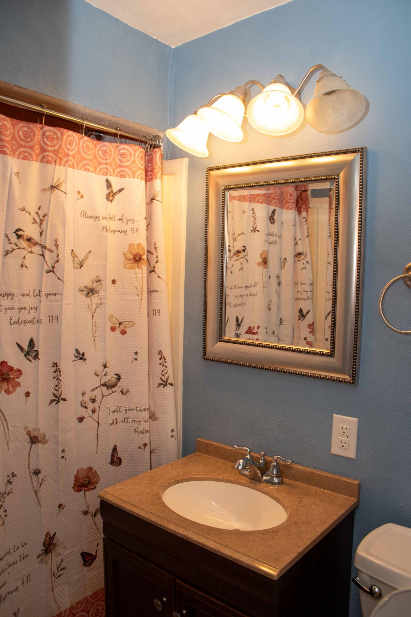 6038 Thornrose Road Roanoke, VA 24012 - Photo 13 of 68 6038 Thornrose-13