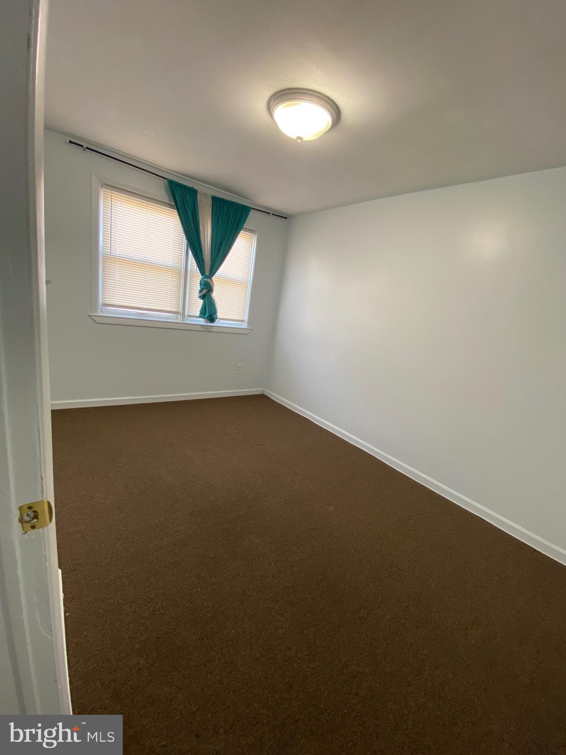 2167 Graythorn Road Baltimore, MD 21220 - Photo 8 of 15