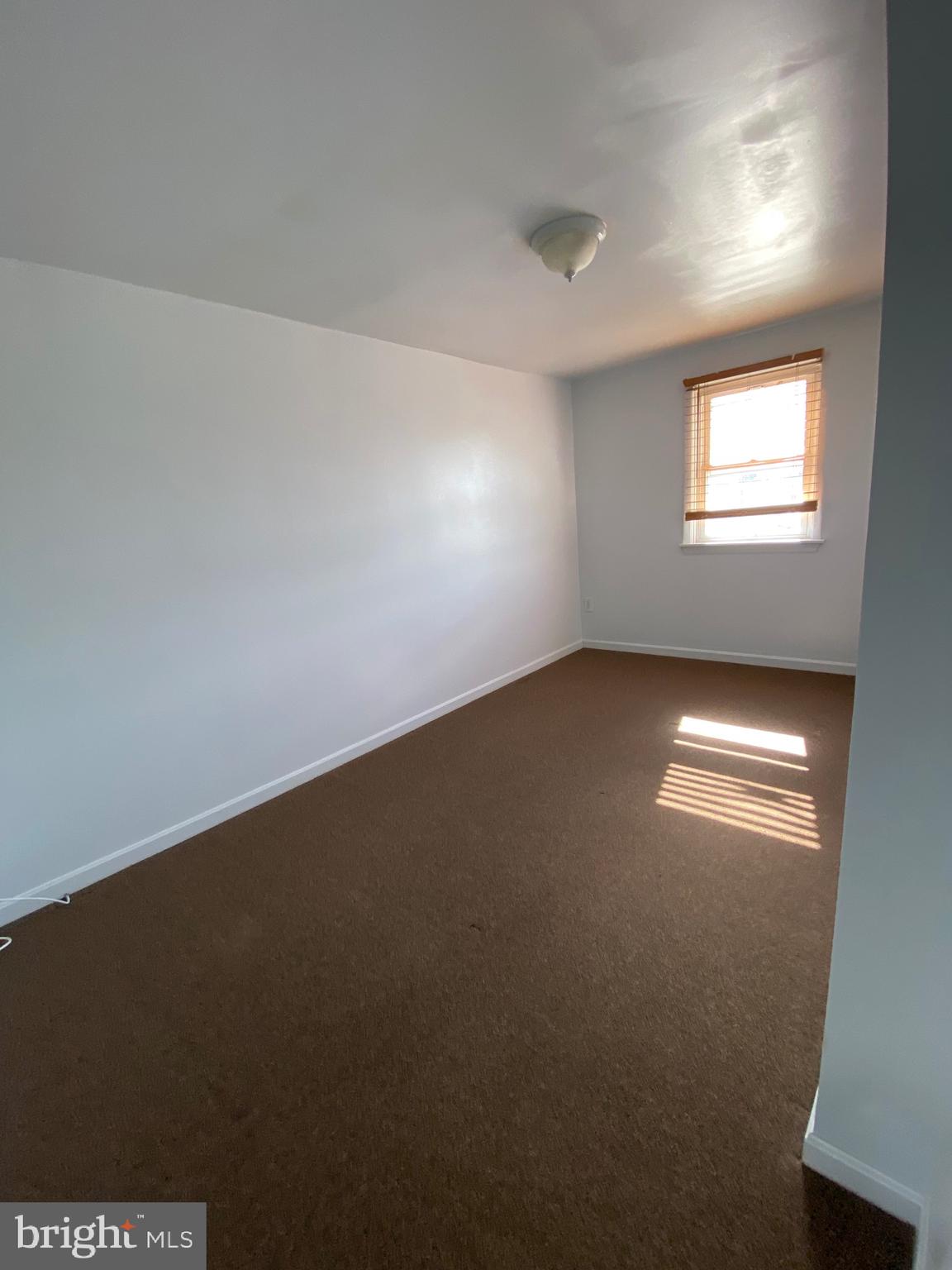 2167 Graythorn Road Baltimore, MD 21220 - Photo 9 of 15