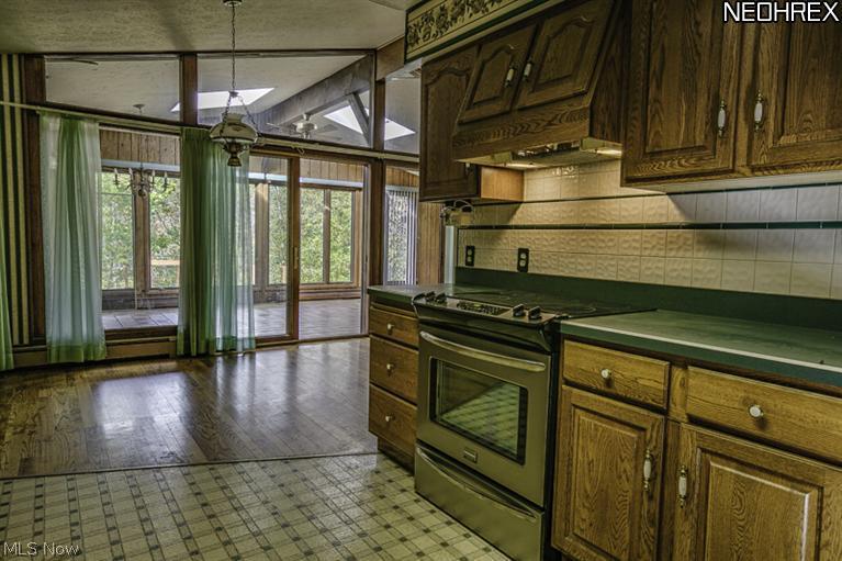 13470 Bass Lake Road Chardon, OH 44024 - Photo 3 of 25 Gallery Image 3