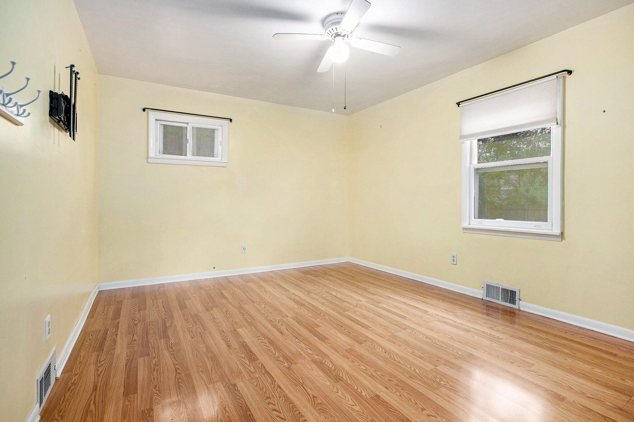 Undisclosed Address Ann Arbor, MI 48104 - Photo 15 of 25 Bedroom 2